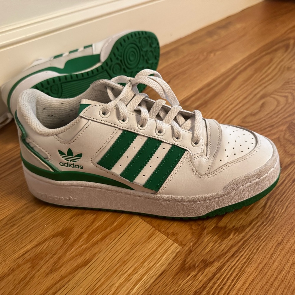 Women’s barely worn Adidas White and Green Retro Sneakers